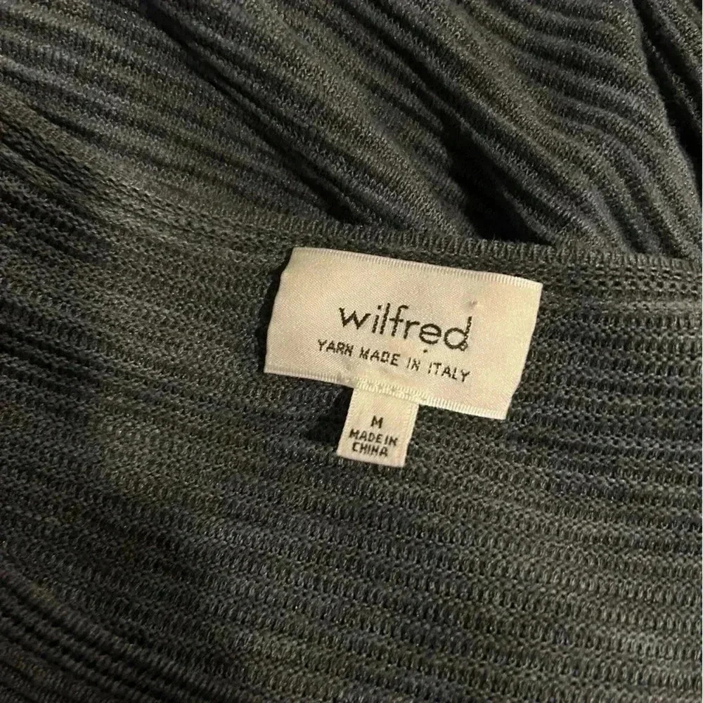 Aritzia  - Wilfred Top - Picture 4 of 6